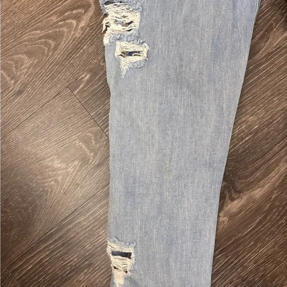 American Eagle Outfitters Light Blue Distressed Boyfriend Jeans - Picture 8 of 11